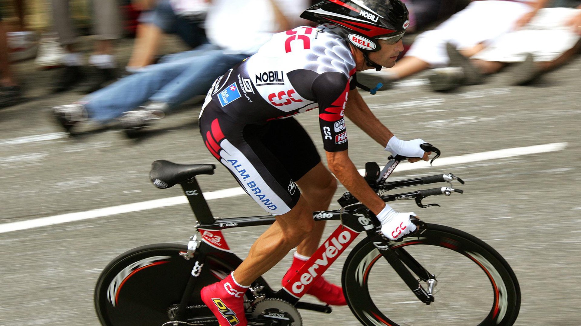 200蝶转身速度与划频对比